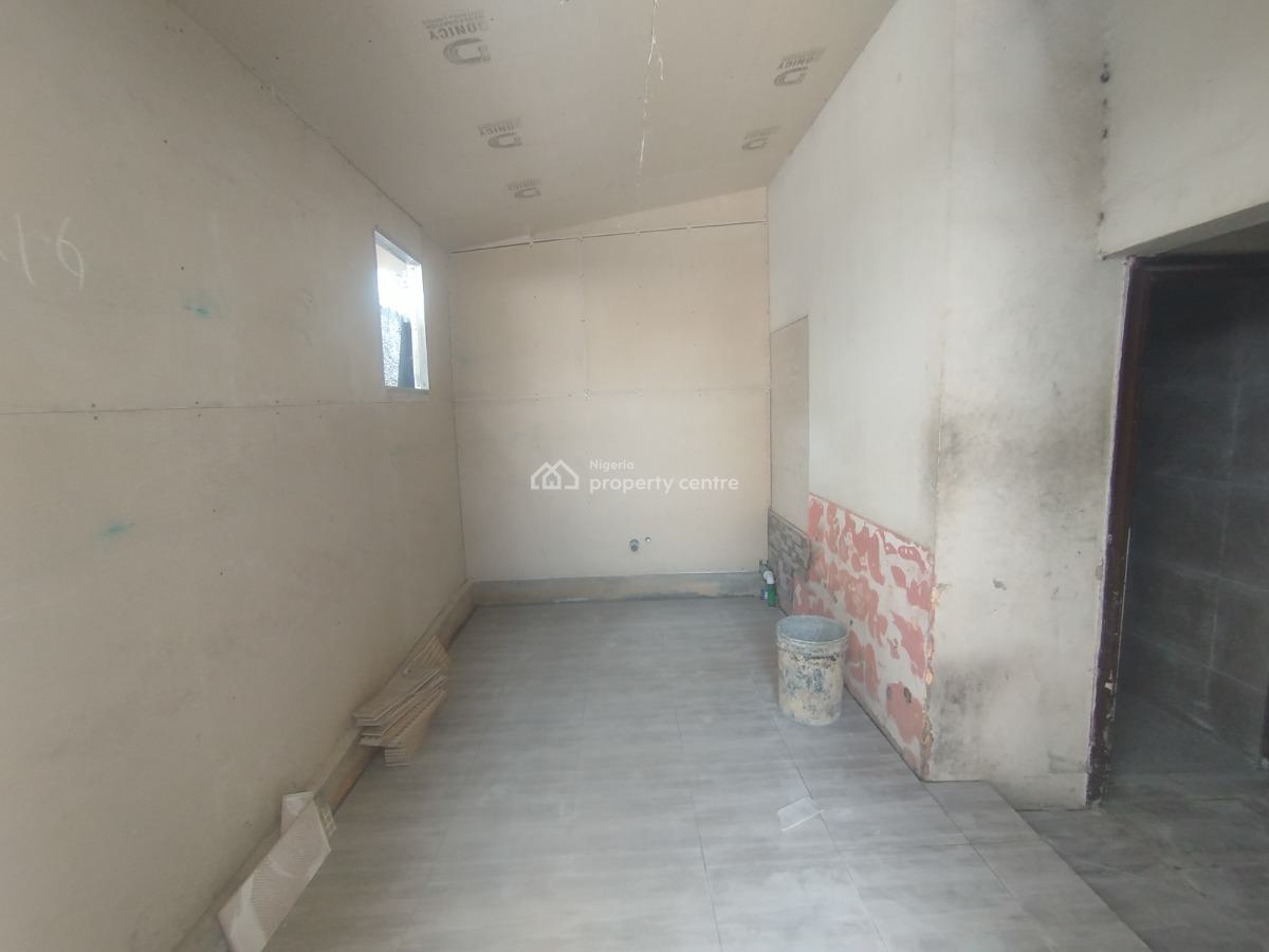 Spacious Serviced a Room Self Contain Apartment, Off Fola Oshibo Street, Lekki Phase 1, Lekki, Lagos, Self Contain (single Rooms) for Rent