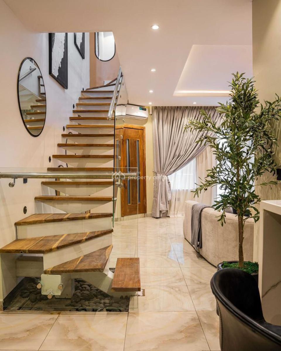 2bedroom Luxury Masionette, Ezra Court, Lekki Phase 1, Lekki, Lagos, Flat / Apartment Short Let