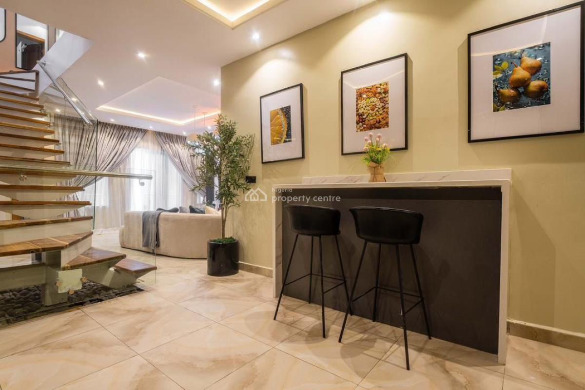 2bedroom Luxury Masionette, Ezra Court, Lekki Phase 1, Lekki, Lagos, Flat / Apartment Short Let