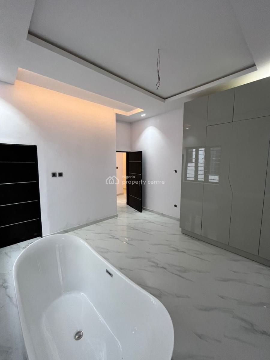 5 Bedroom Fully Detached Duplex with Bq, Ologolo, Lekki, Lagos, Detached Duplex for Sale