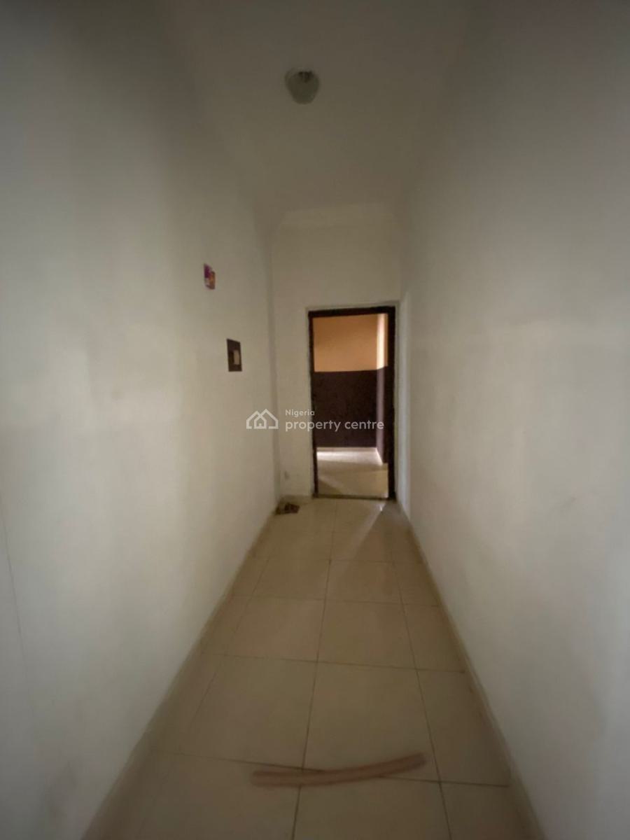 Spacious 3-bedroom Apartment, Shoprite, Sangotedo, Ajah, Lagos, Flat / Apartment for Rent