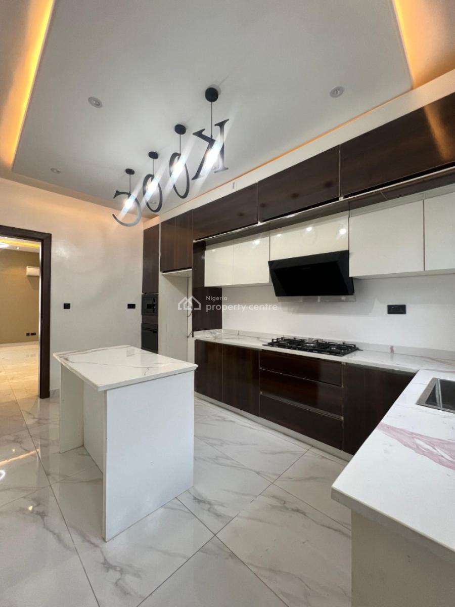 2 Bedroom Penthouse with Swimming Pool, Gym and Elevator, Lekki Phase 1, Lekki, Lagos, Flat / Apartment for Sale