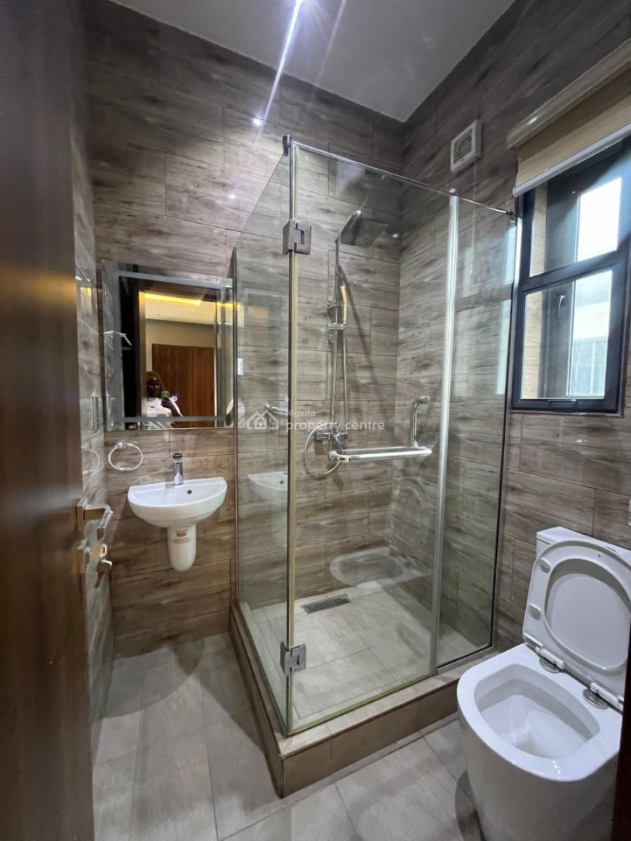2 Bedroom Penthouse with Swimming Pool, Gym and Elevator, Lekki Phase 1, Lekki, Lagos, Flat / Apartment for Sale