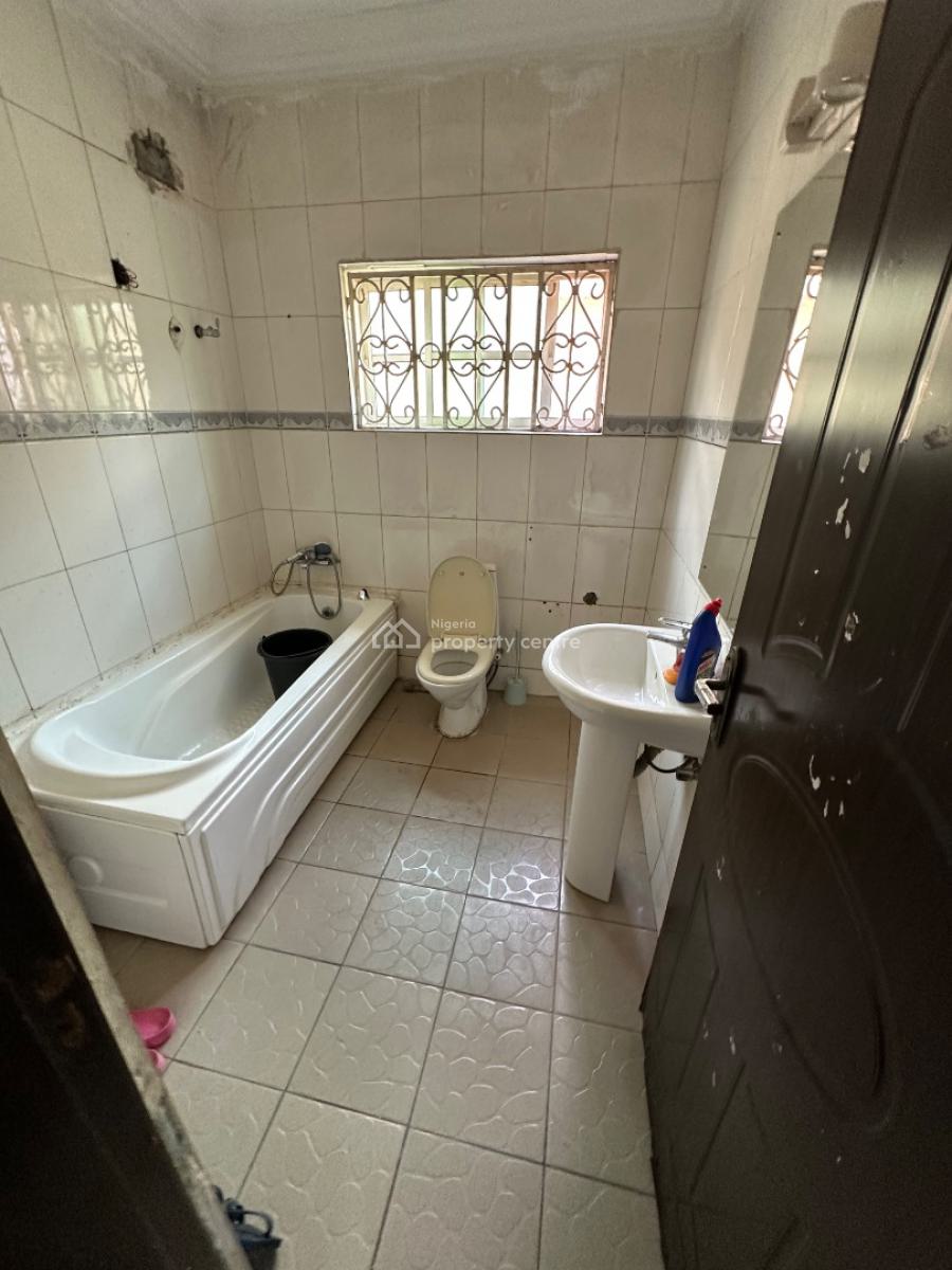 a Standard One Bedroom Apartment in a Nice Location, 4th Avenue, Gwarinpa, Abuja, Mini Flat (room and Parlour) for Rent