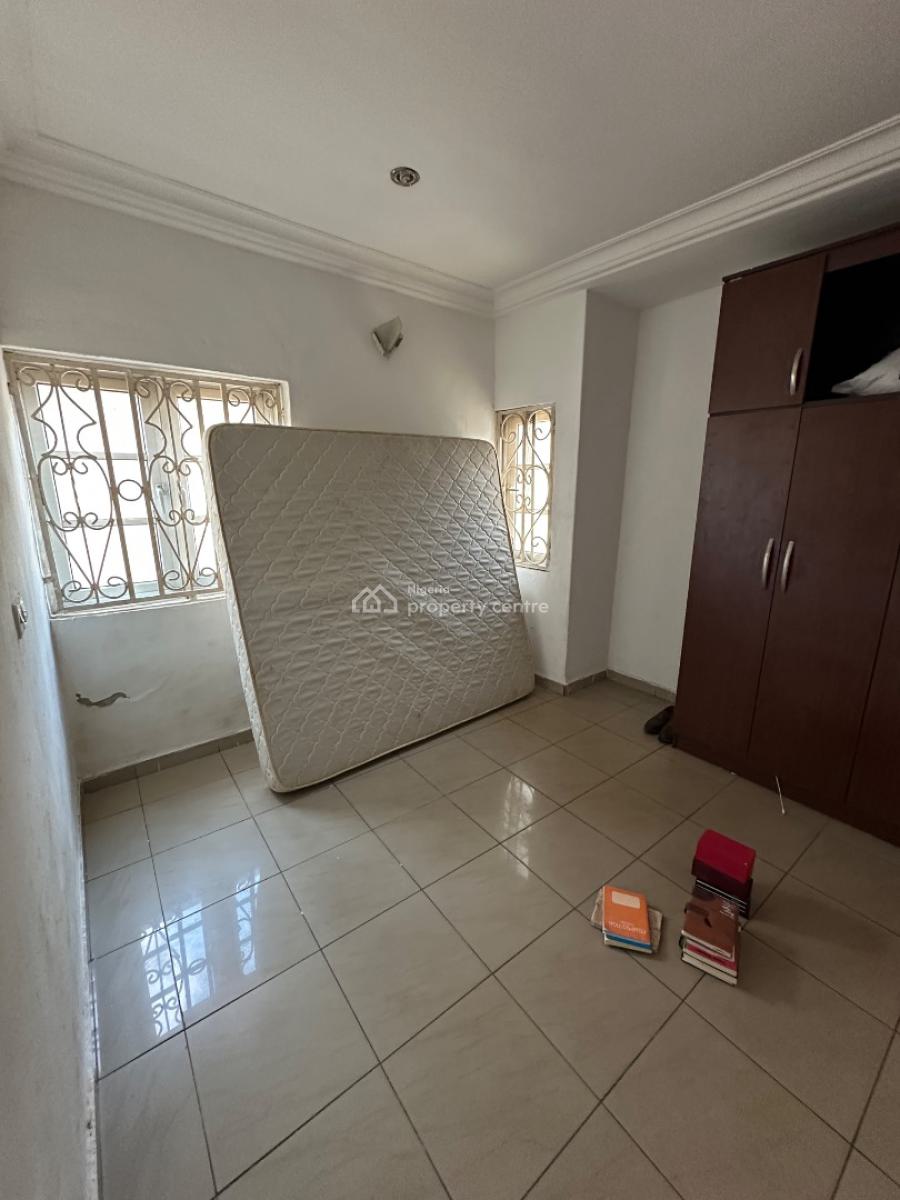 a Standard One Bedroom Apartment in a Nice Location, 4th Avenue, Gwarinpa, Abuja, Mini Flat (room and Parlour) for Rent