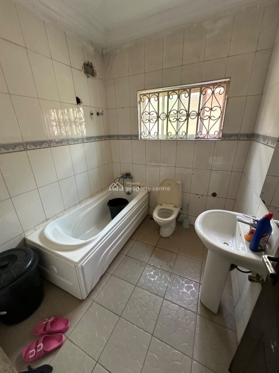 a Standard One Bedroom Apartment in a Nice Location, 4th Avenue, Gwarinpa, Abuja, Mini Flat (room and Parlour) for Rent