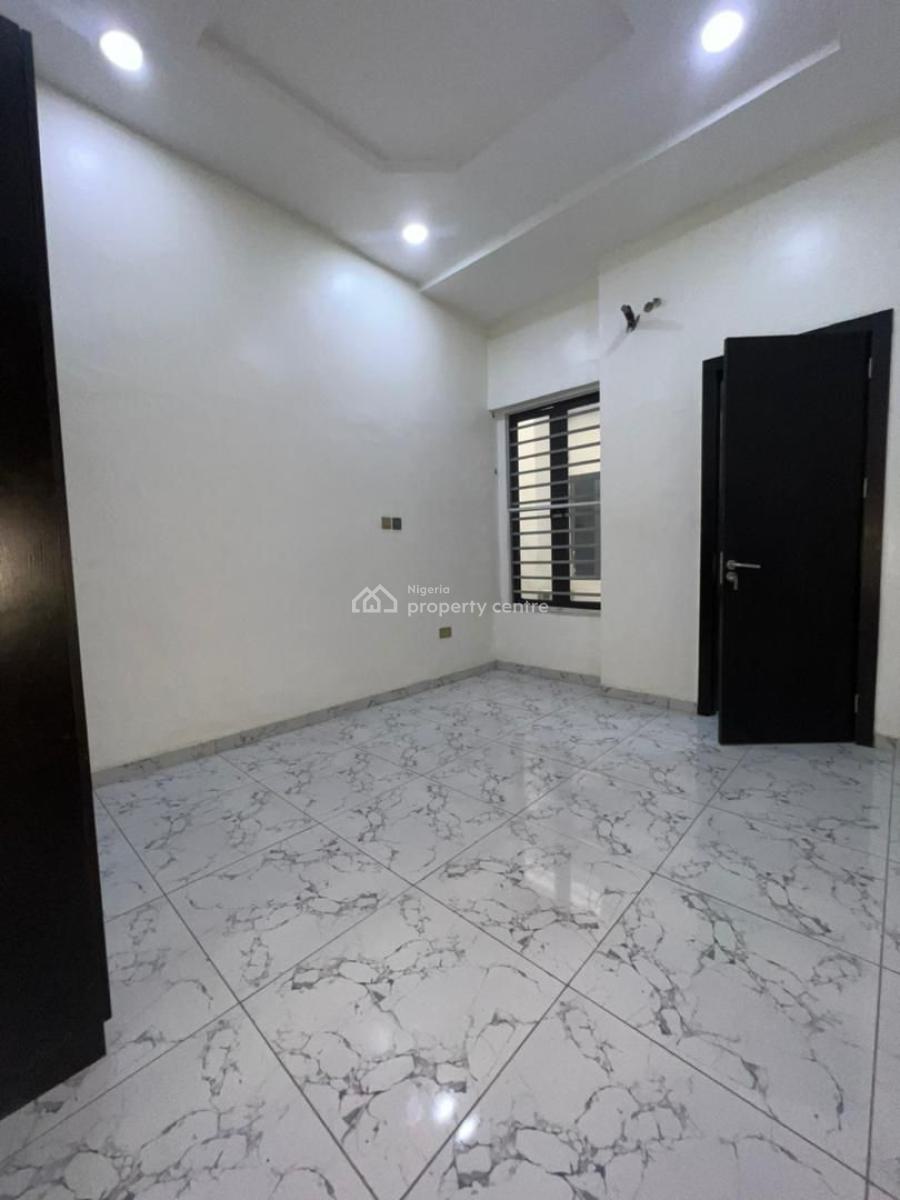 a Room Down Stairs, Orchid Road, Emcel Estate, Lekki, Lagos, Flat / Apartment for Rent