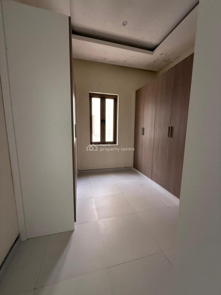 Exquisitely Finished Serviced 5 Bedroom Semi-detached House with a Roo, Banana Island, Ikoyi, Lagos, Semi-detached Duplex for Sale