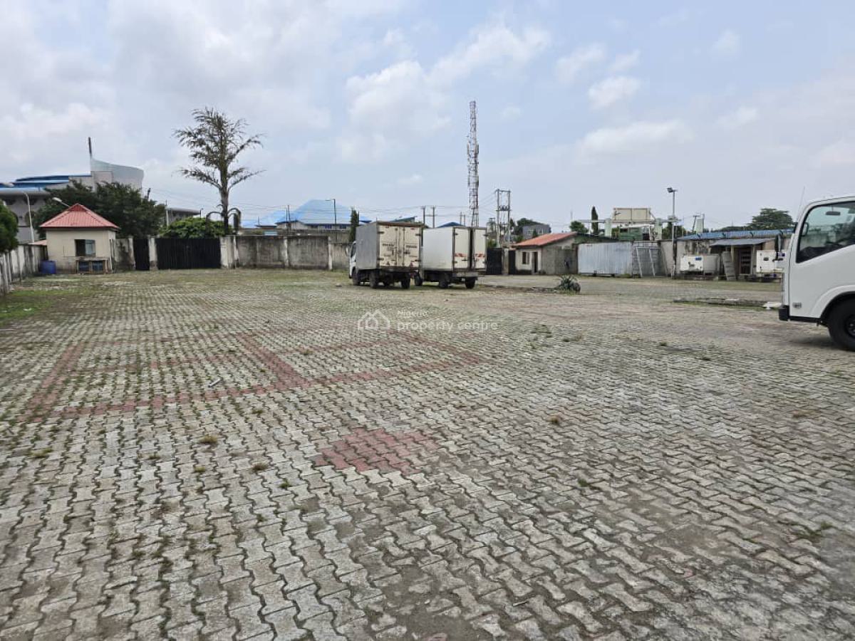 Event Center on Approximately 6000 Sqm.  Along Ojota Ogudu Expressway, Ojota, Lagos, Commercial Property for Sale