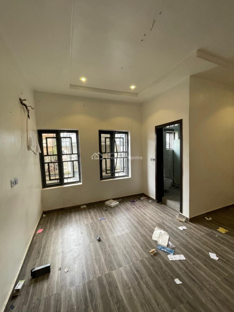 Well Finished 2 Bedroom Flat, Gwarinpa Main, Gwarinpa, Abuja, Flat / Apartment for Rent