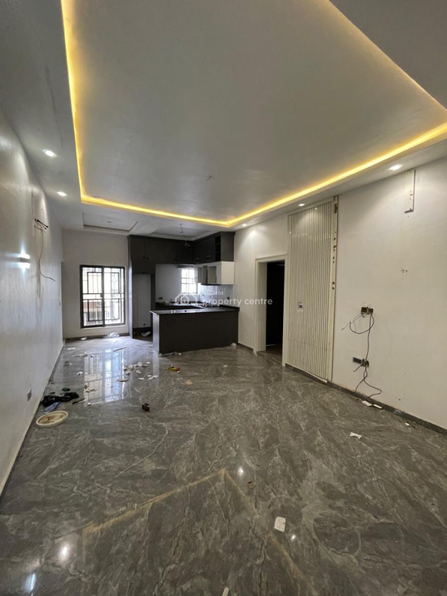 Well Finished 2 Bedroom Flat, Gwarinpa Main, Gwarinpa, Abuja, Flat / Apartment for Rent