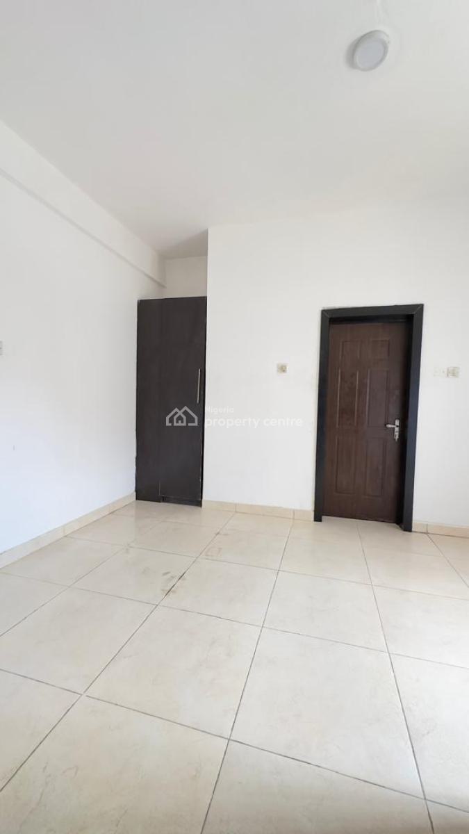 Newly Renovated & Spacious Mini Flat, Osapa, Lekki, Lagos, Mini Flat (room and Parlour) for Rent