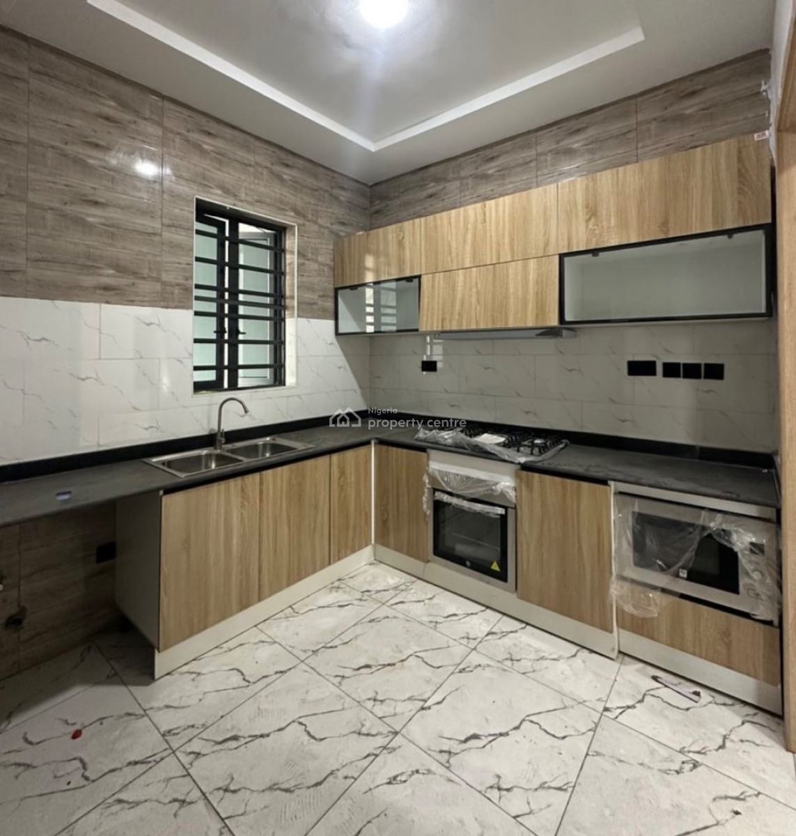 Well Built 2 Bedroom Flat Now Available, Ologolo, Lekki, Lagos, Flat / Apartment for Rent