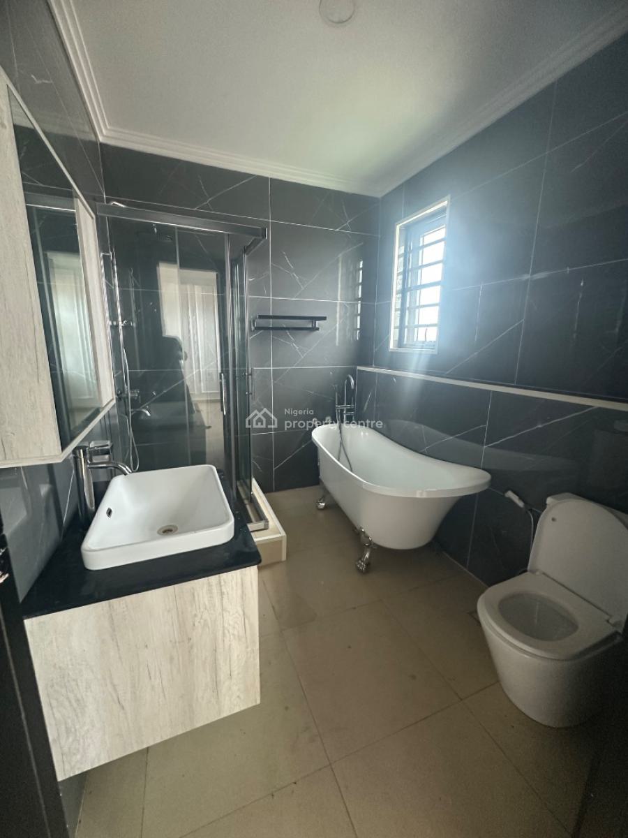 Luxury 4-bedroom Penthouse with 2 Room Bq, Ikoyi, Lagos, House for Rent