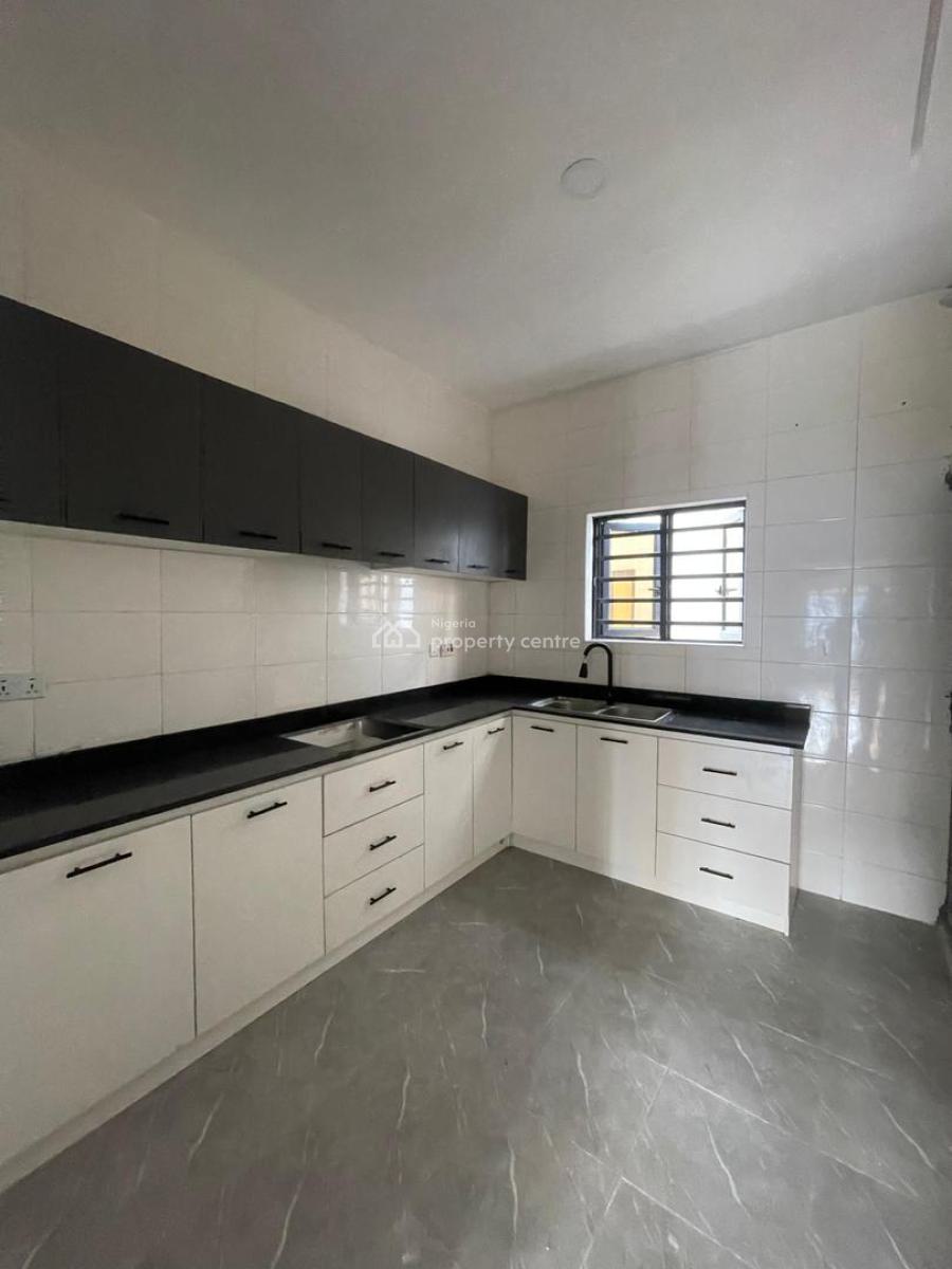5 Bedroom Duplex Fully Detached with Bq, Osapa, Lekki, Lagos, Detached Duplex for Rent