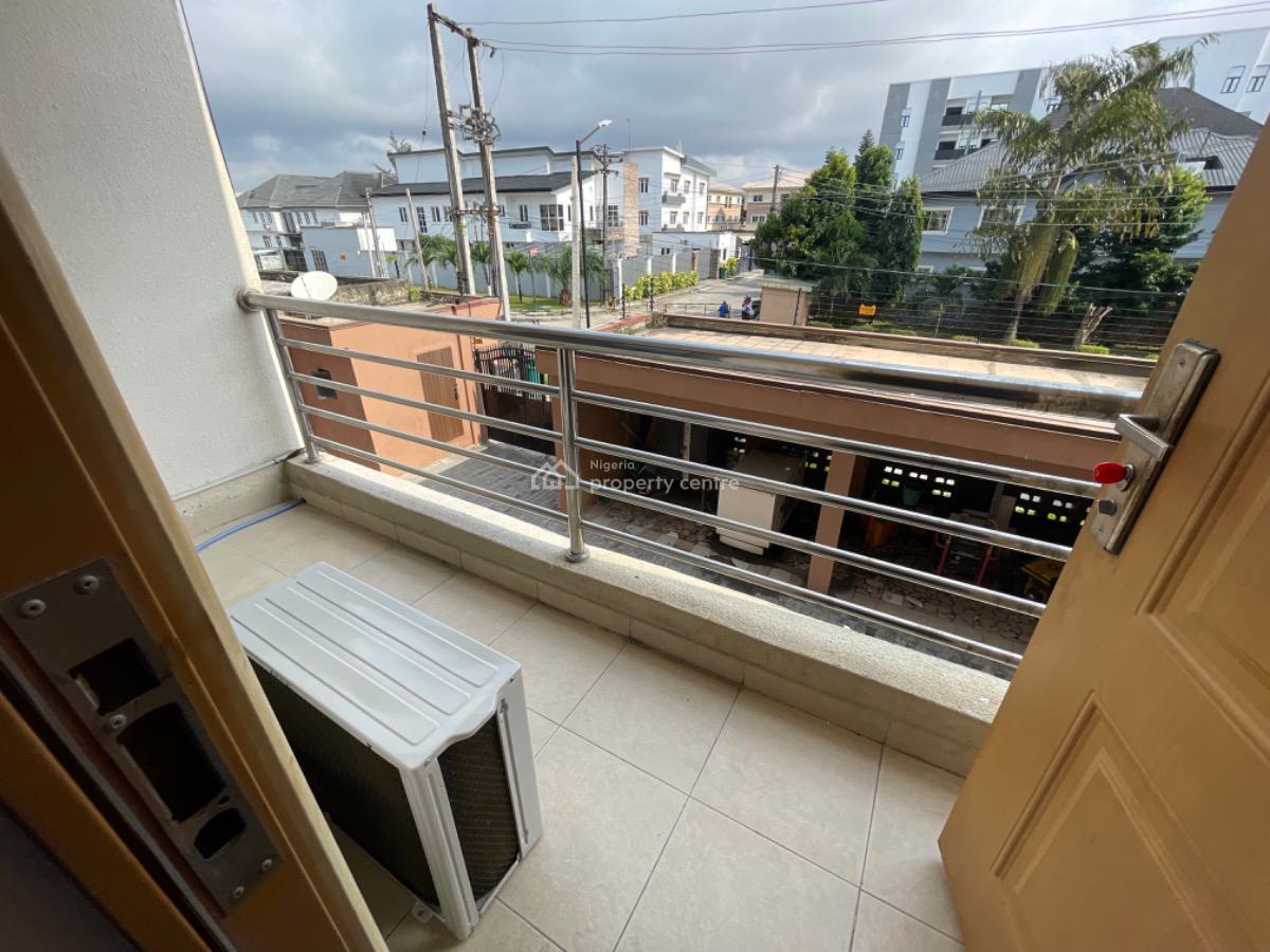 a Spacious 3 Bedroom with Bq on 1st Floor, Lekki Phase 1, Lekki, Lagos, House for Rent