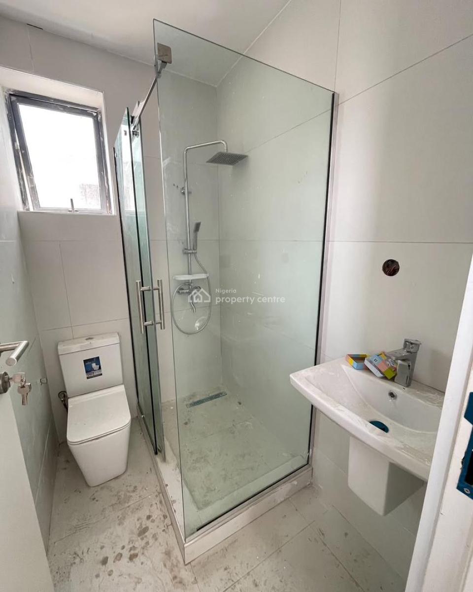 2 Bedroom Flat, Lekki Phase 1, Lekki, Lagos, Block of Flats for Sale