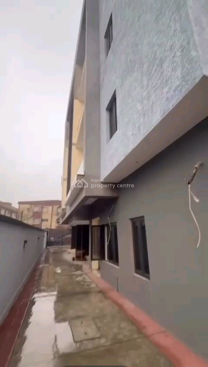 a Units of 2bed Is Up, Off Chief Nature Street,bode Thomas, Surulere, Lagos, Flat / Apartment for Sale