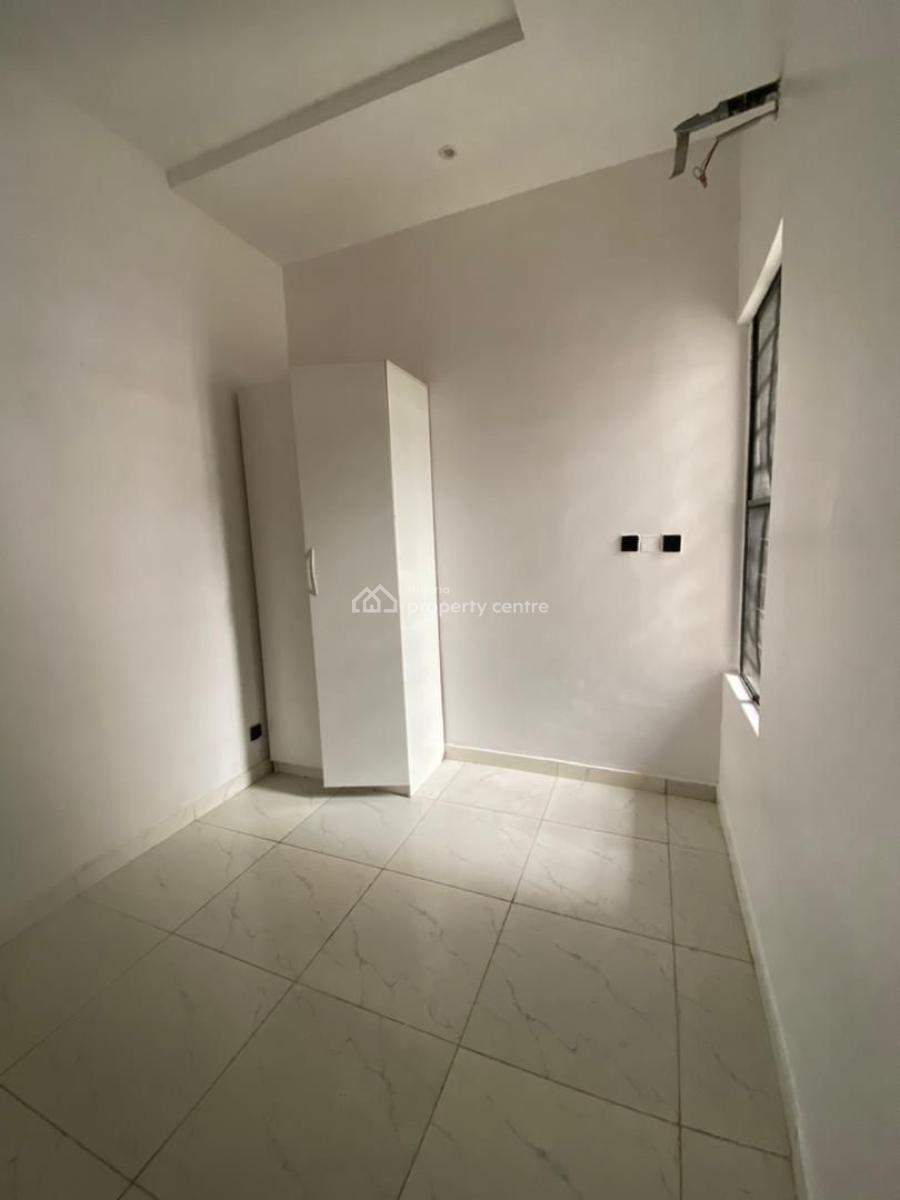 Classic Mini Flat Apartment in a Secured Estate, Royal Pine Estate Orchid Road, Lekki, Lagos, Terraced Duplex for Rent