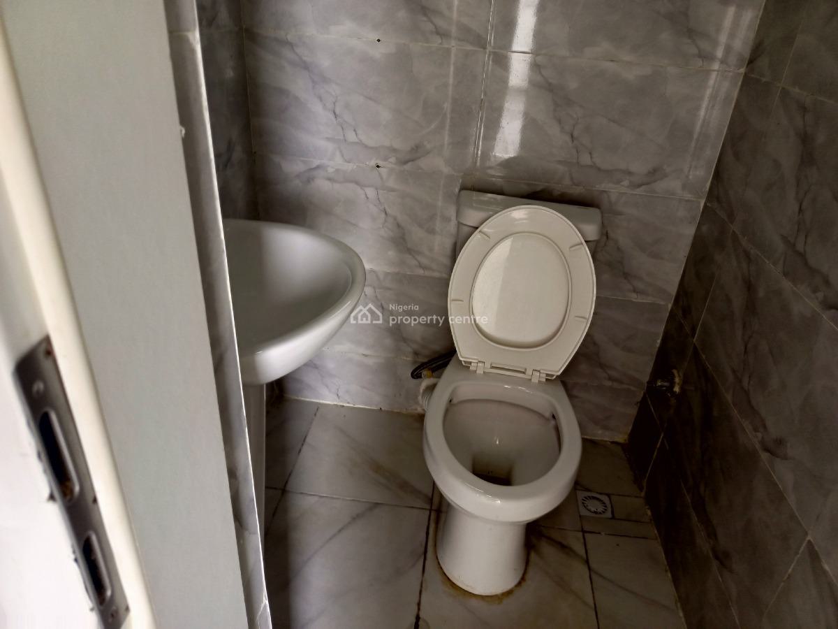 Luxury 2 Bedroom Flat, First and Ground Floor, Guzape District, Abuja, Flat / Apartment for Rent