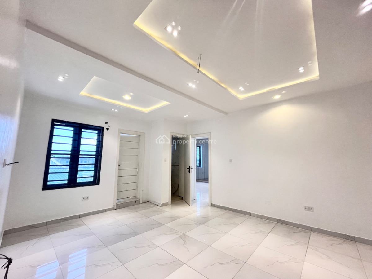 Modern 2 Bedroom Apartment with Swimming Pool Available at Ikate, Ikate Lekki Lagos, Ikate, Lekki, Lagos, Flat / Apartment for Sale
