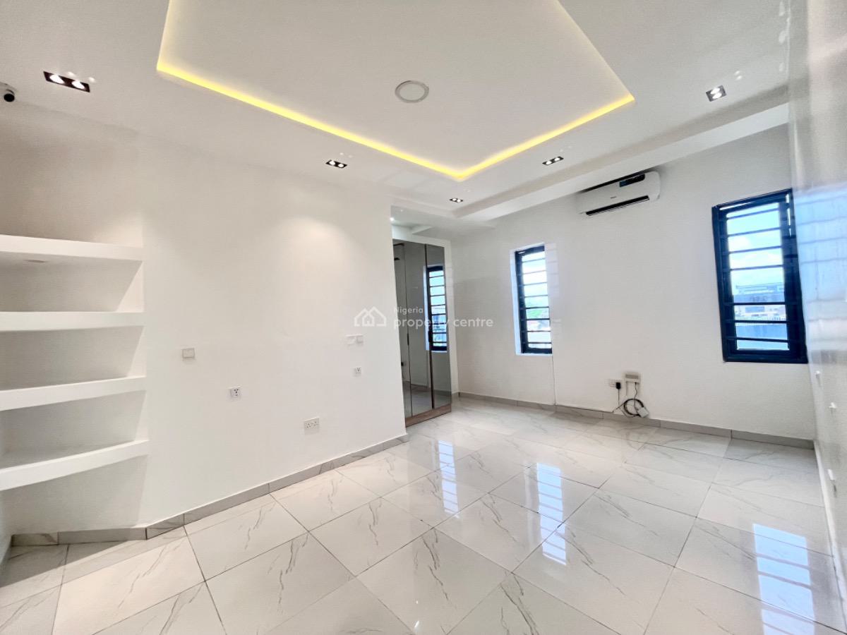Modern 2 Bedroom Apartment with Swimming Pool Available at Ikate, Ikate Lekki Lagos, Ikate, Lekki, Lagos, Flat / Apartment for Sale