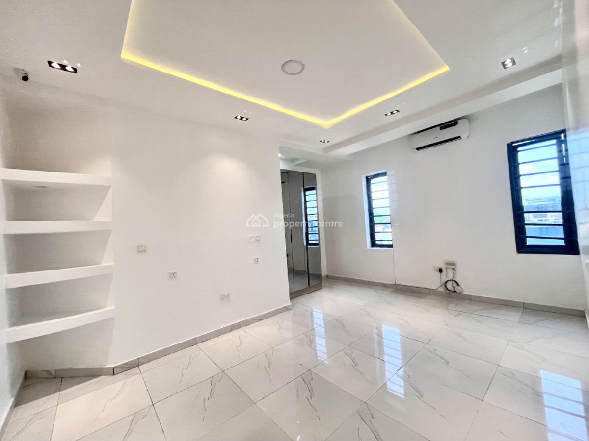 Modern 2 Bedroom Apartment with Swimming Pool Available at Ikate, Ikate Lekki Lagos, Ikate, Lekki, Lagos, Flat / Apartment for Sale