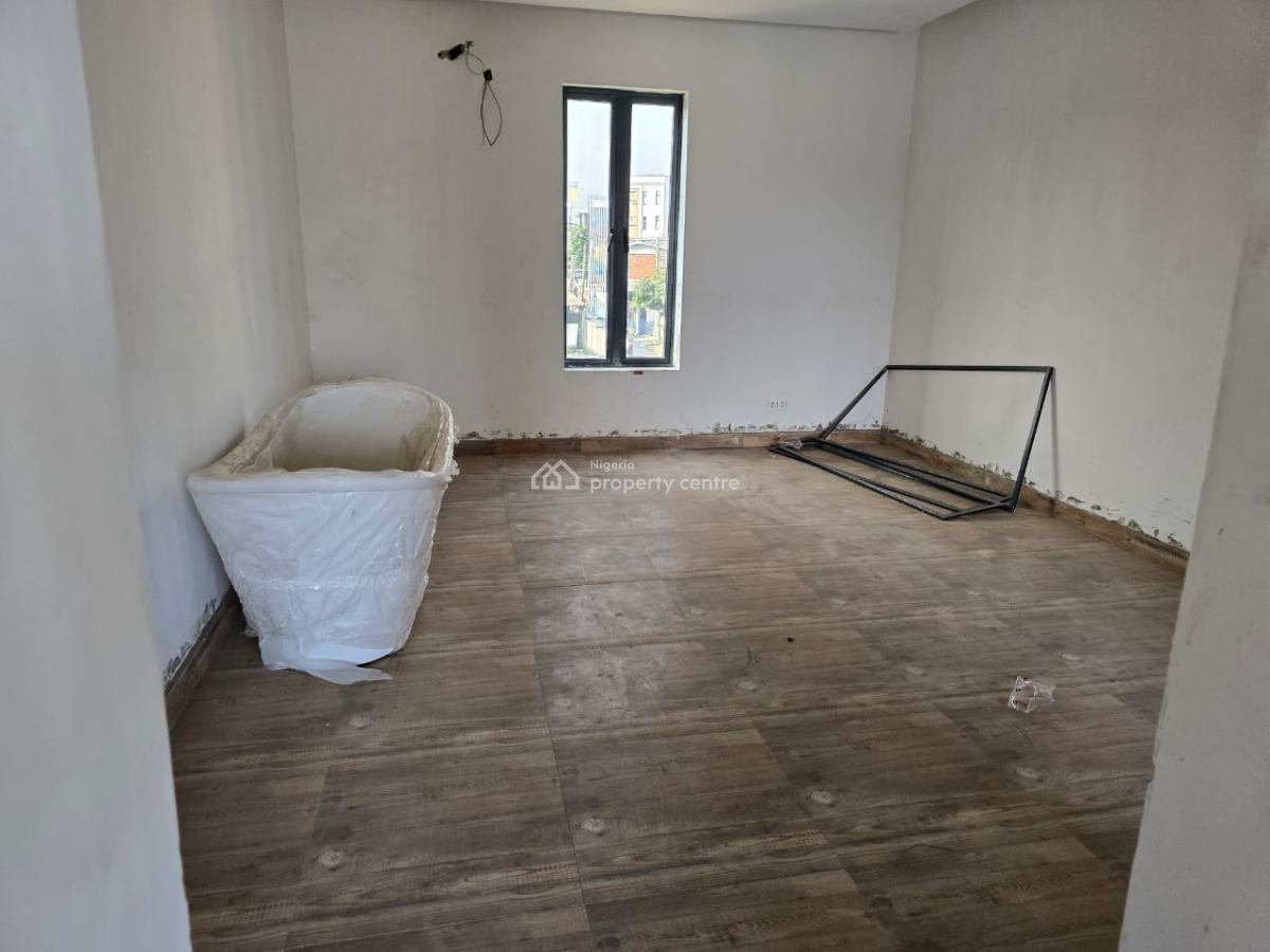 Beautiful and Well Finsihed 4bedroom Fully Detached with Maids Room;, Okupe Estate7, Maryland, Lagos, House for Sale