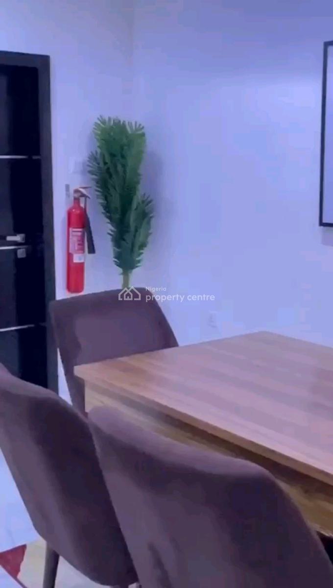 Super Executive Self Compound 3-bedroom Service Apartment, Western Avenue, Surulere, Lagos, Flat / Apartment for Rent