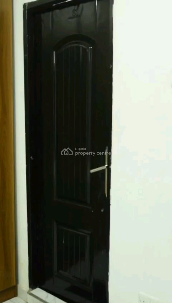 Super Executive Self Compound 3-bedroom Service Apartment, Western Avenue, Surulere, Lagos, Flat / Apartment for Rent