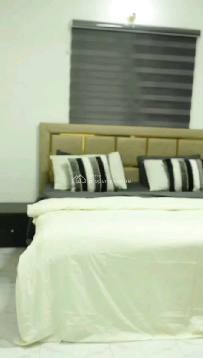 Super Executive Self Compound 3-bedroom Service Apartment, Western Avenue, Surulere, Lagos, Flat / Apartment for Rent