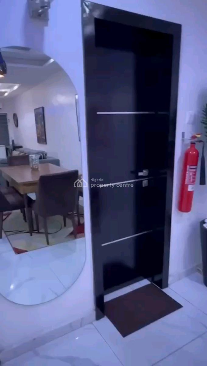 Super Executive Self Compound 3-bedroom Service Apartment, Western Avenue, Surulere, Lagos, Flat / Apartment for Rent