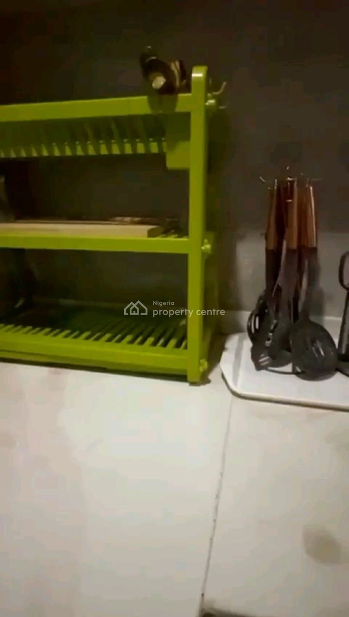 Super Executive Self Compound 3-bedroom Service Apartment, Western Avenue, Surulere, Lagos, Flat / Apartment for Rent