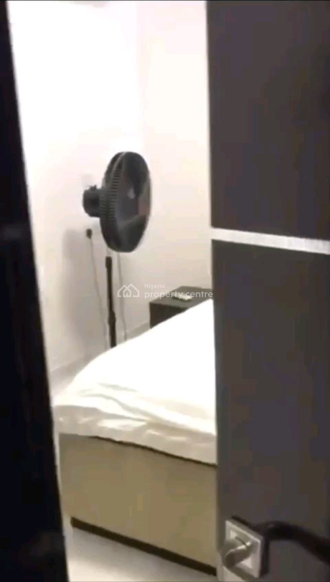 Super Executive Self Compound 3-bedroom Service Apartment, Western Avenue, Surulere, Lagos, Flat / Apartment for Rent