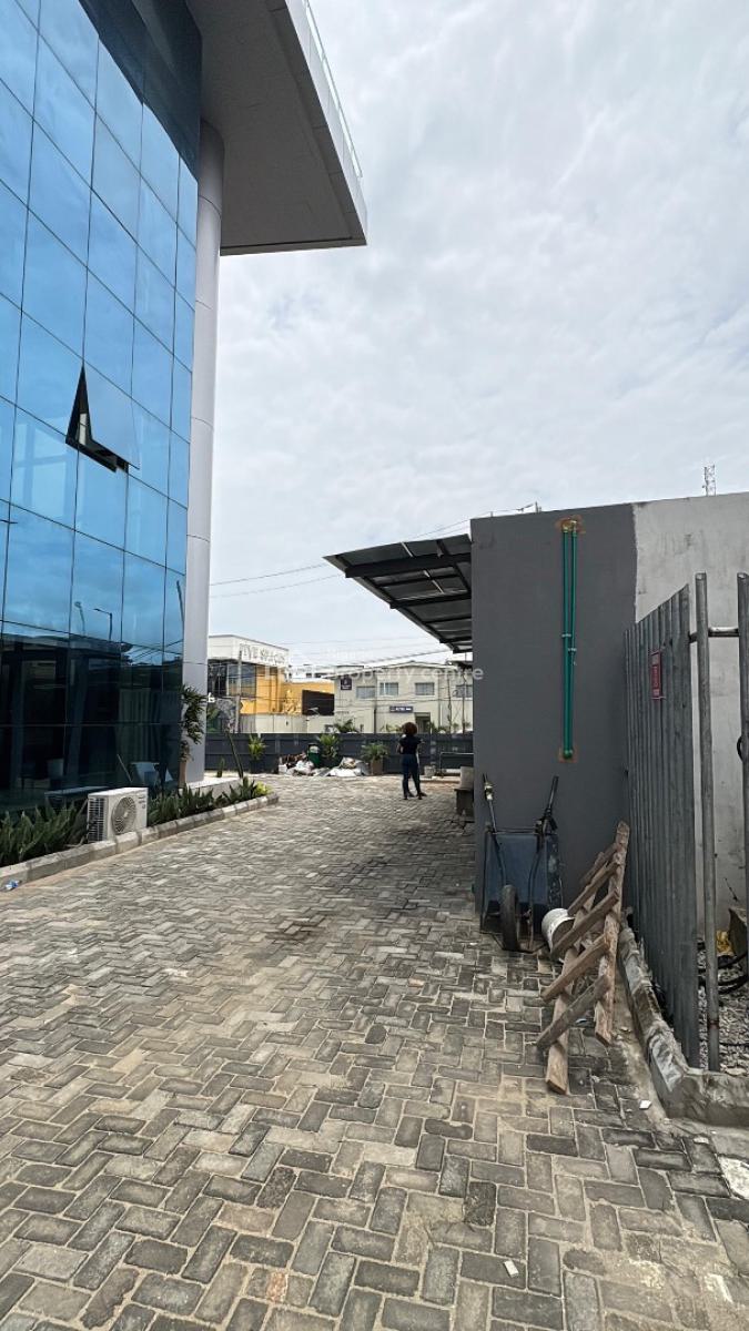 Spacious Commercial Space, Victoria Island (vi), Lagos, Office Space for Rent