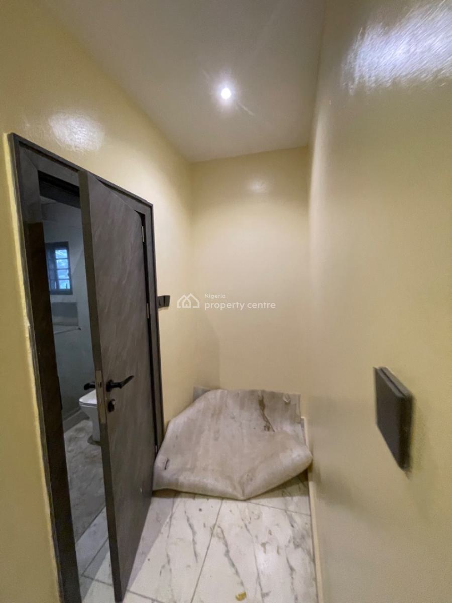 Brand New and Spacious 4 Bedroom Gated Terrace, Zone 5, Wuse, Abuja, Terraced Duplex for Rent