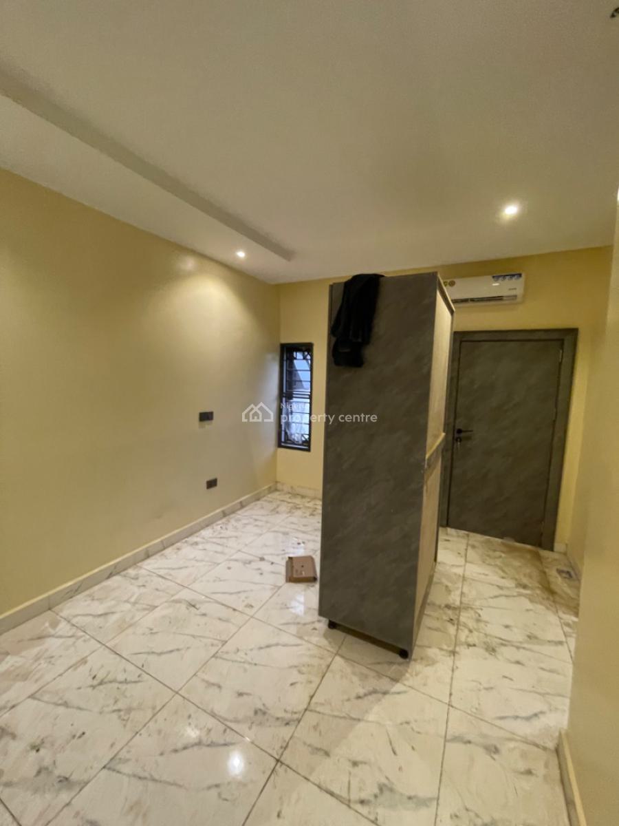 Brand New and Spacious 4 Bedroom Gated Terrace, Zone 5, Wuse, Abuja, Terraced Duplex for Rent