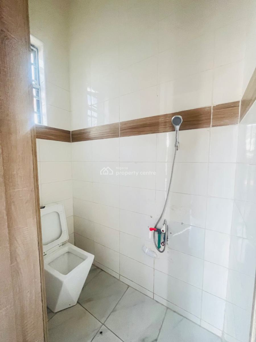 Very Spacious Studio Apartment in a Secured Estate with 18hrs Power, Orchid Roundabout, Orchid Road, Lekki, Lagos, Self Contain (single Rooms) for Rent