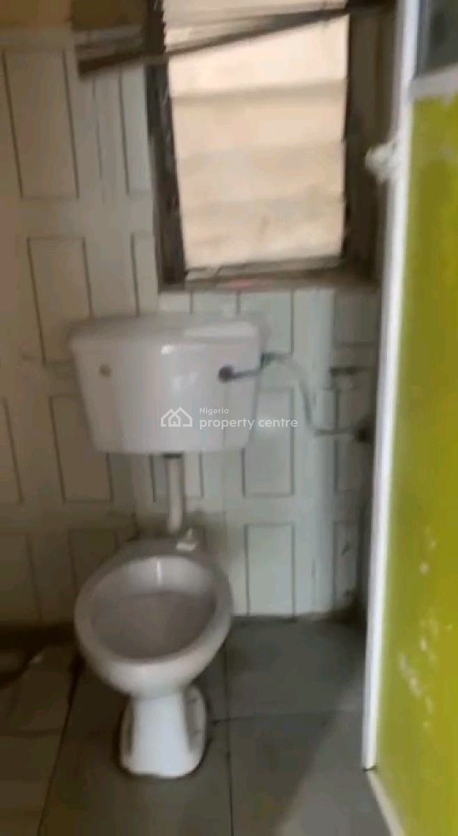 Standard and Executive Self Contain, Alara Street, Sabo, Yaba, Lagos, Self Contain (single Rooms) for Rent