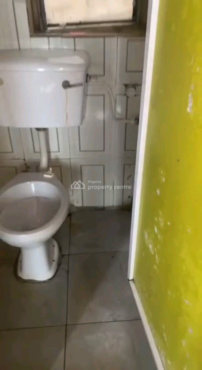 Standard and Executive Self Contain, Alara Street, Sabo, Yaba, Lagos, Self Contain (single Rooms) for Rent