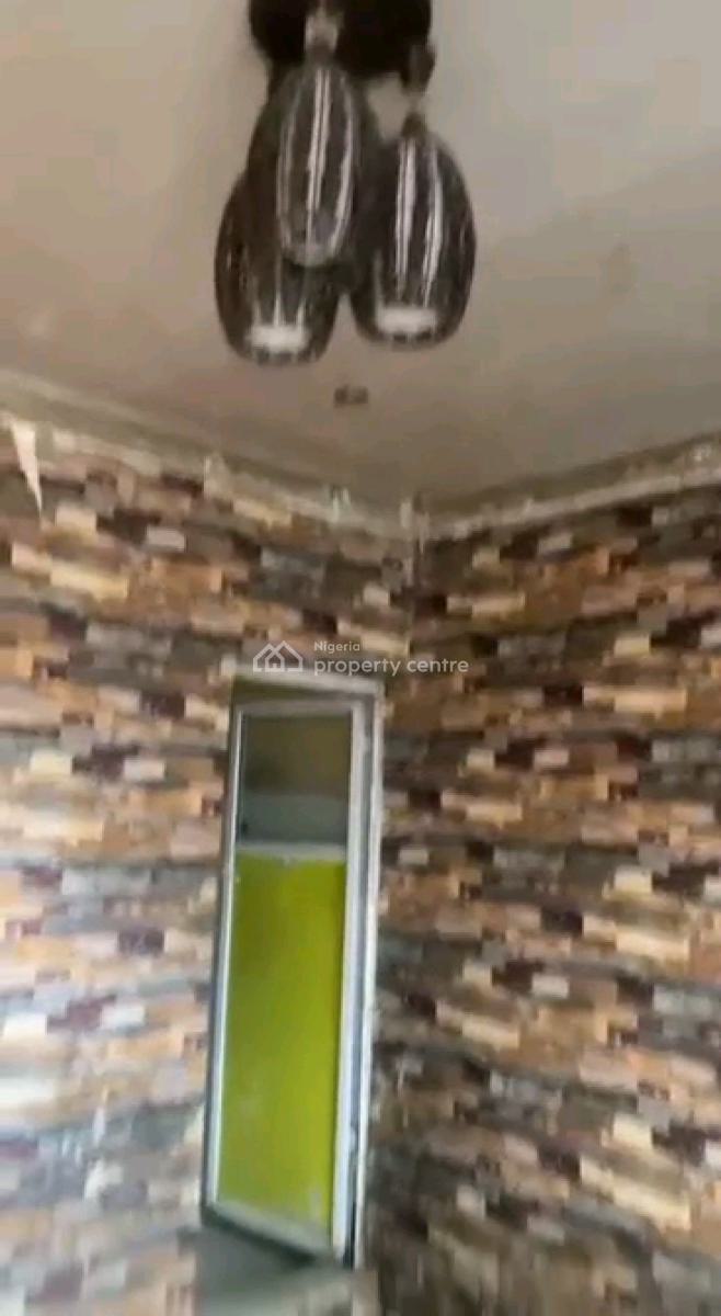 Standard and Executive Self Contain, Alara Street, Sabo, Yaba, Lagos, Self Contain (single Rooms) for Rent