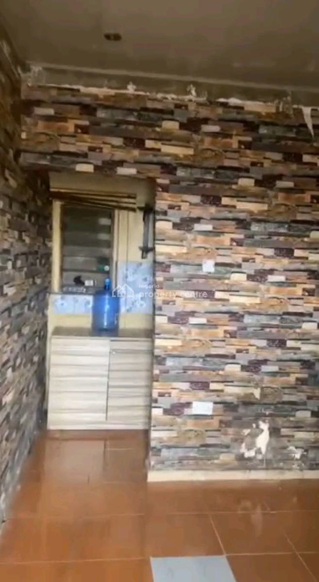 Standard and Executive Self Contain, Alara Street, Sabo, Yaba, Lagos, Self Contain (single Rooms) for Rent