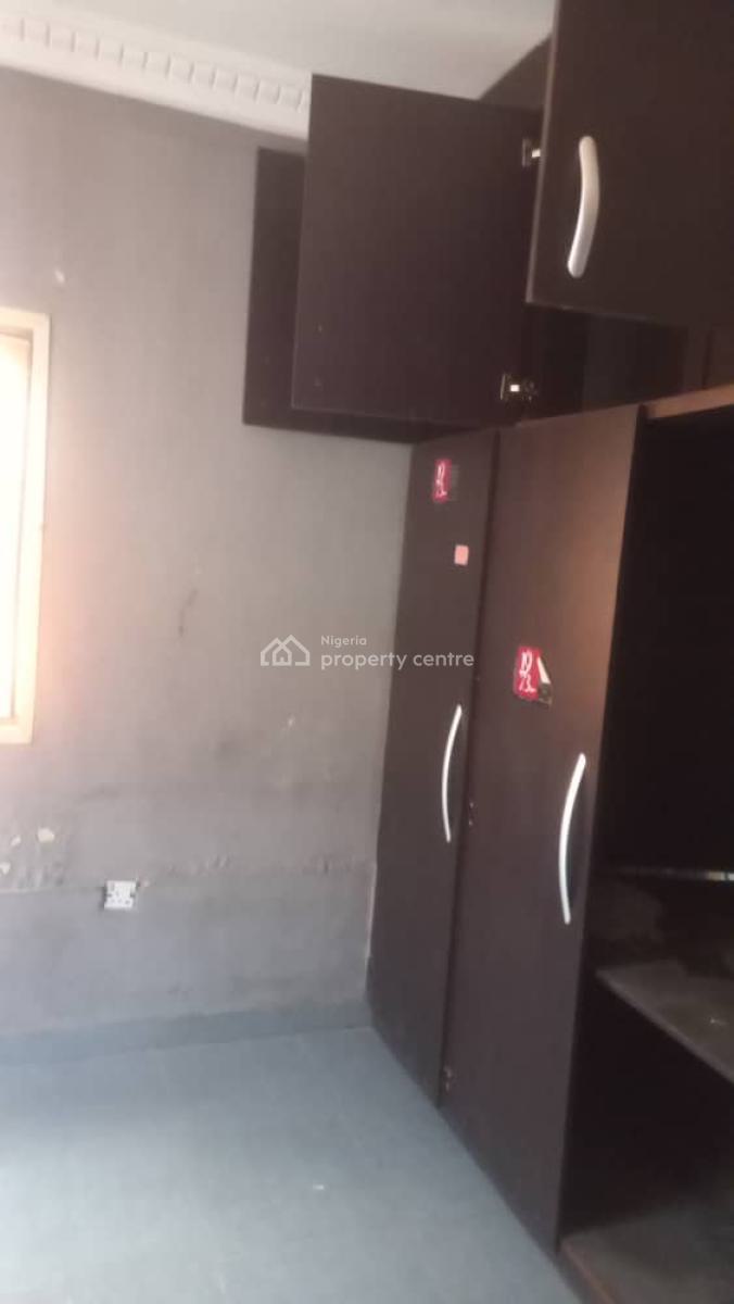 Standard 2 Bedroom Upstairs, Off Skymall, Sangotedo, Ajah, Lagos, Flat / Apartment for Rent