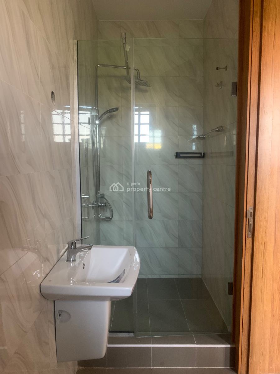 Serviced 2 Bedroom Flat, Lekki Phase 1, Lekki, Lagos, Flat / Apartment for Rent