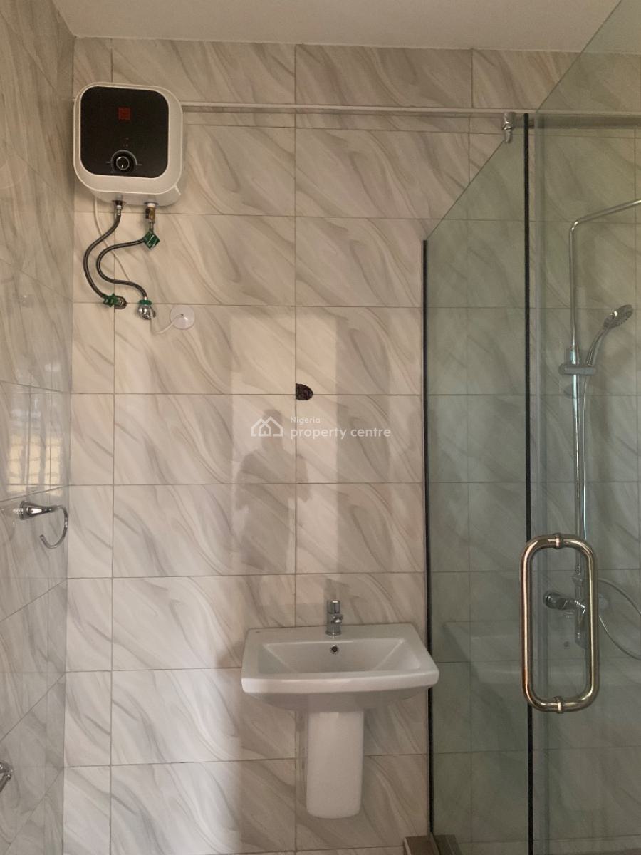 Serviced 2 Bedroom Flat, Lekki Phase 1, Lekki, Lagos, Flat / Apartment for Rent