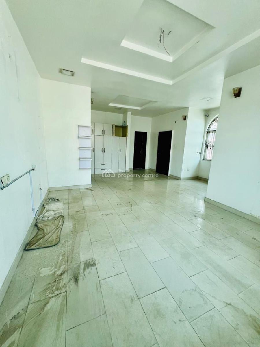 Self-serviced and Self-compound 5 Bedroom Semi-detached Duplex, Lekki Phase 1, Lekki, Lagos, Semi-detached Duplex for Rent