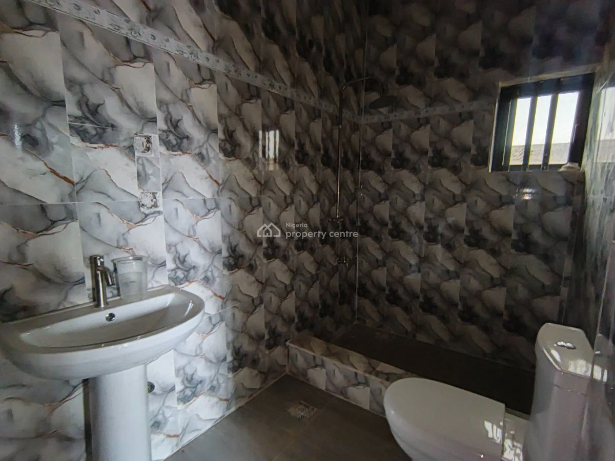 3 Bedroom Flat, Igbe Laara, Ikorodu, Lagos, Flat / Apartment for Rent