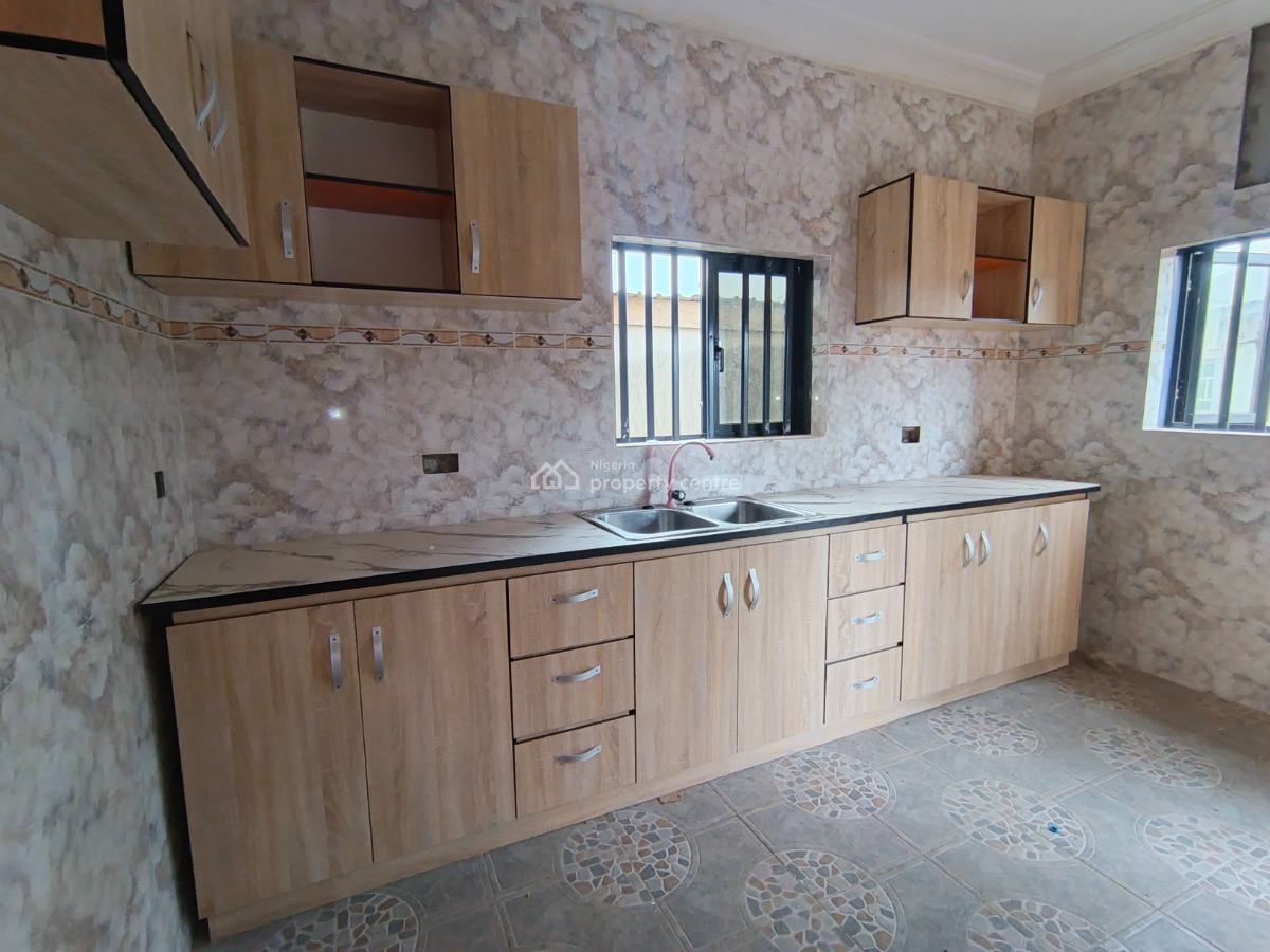3 Bedroom Flat, Igbe Laara, Ikorodu, Lagos, Flat / Apartment for Rent