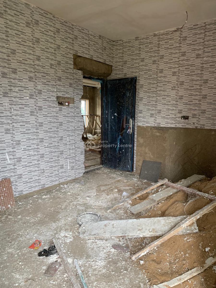 Well Connected 4-bedroom Apartment, Life Camp, Abuja, Flat / Apartment for Sale
