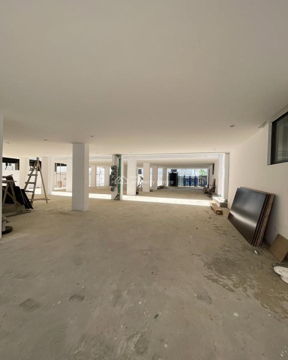 Spacious 2-bedroom Apartment, Lekki Phase 1, Lekki, Lagos, Flat / Apartment for Sale
